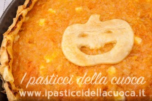 Torta-salata-di-Halloween,-di-zucca-ovviamente