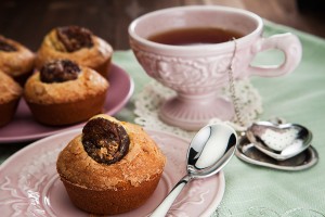 Muffin-con-mandorle-e-albicocche in primo piano